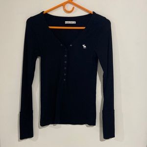 Abercrombie & Fitch | Black Fitted Henley Long Sleeve - Size S